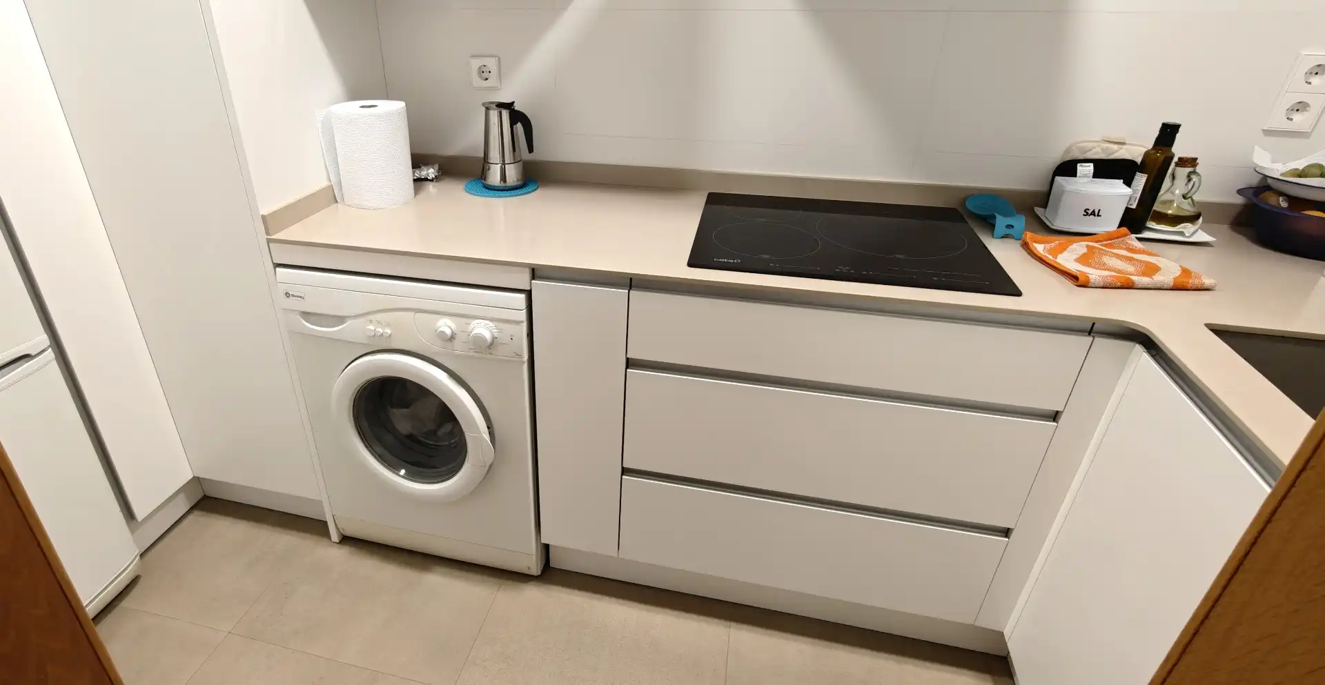 Flat with terrace for sale in Calle de la Viola, imagen 8