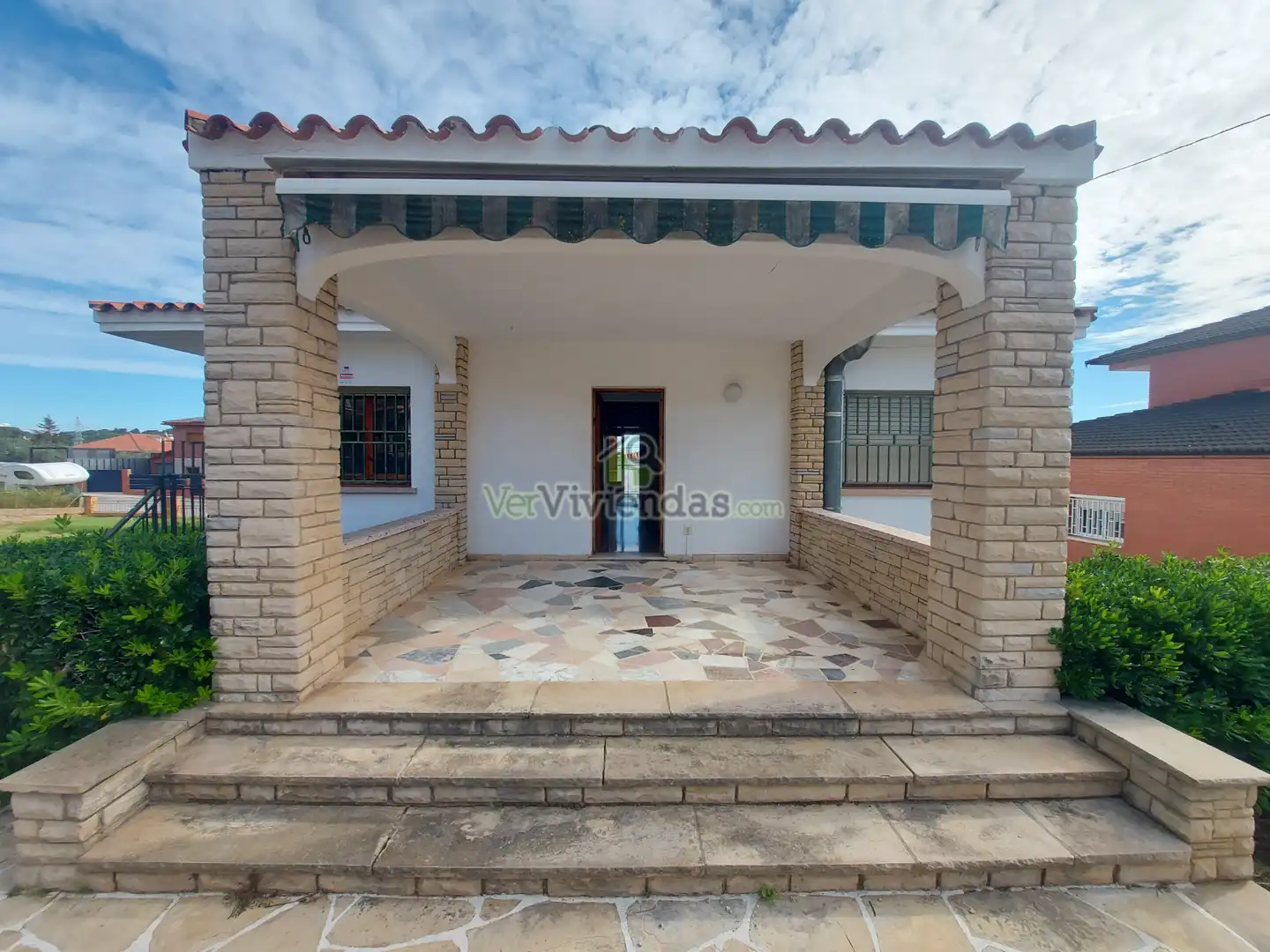 Casa amb terrassa en venda a Carrer Avet 28, imagen 2