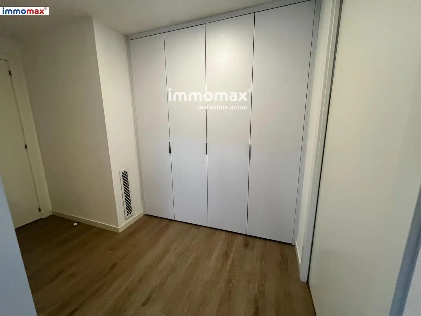 Piso en venta en Sant Boi de Llobregat con Aire acondicionado, Terraza y Trastero