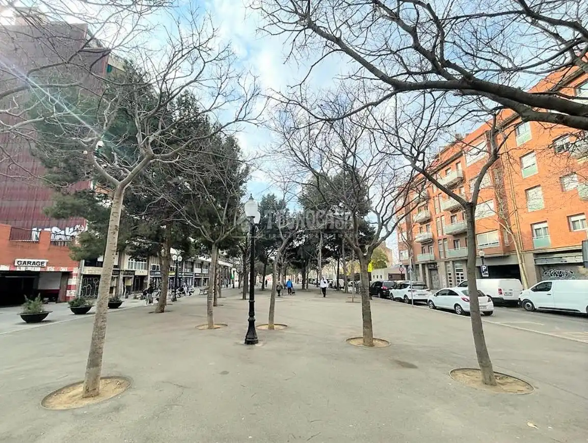 Außenansicht von Wohnung zum Verkauf in Barcelona