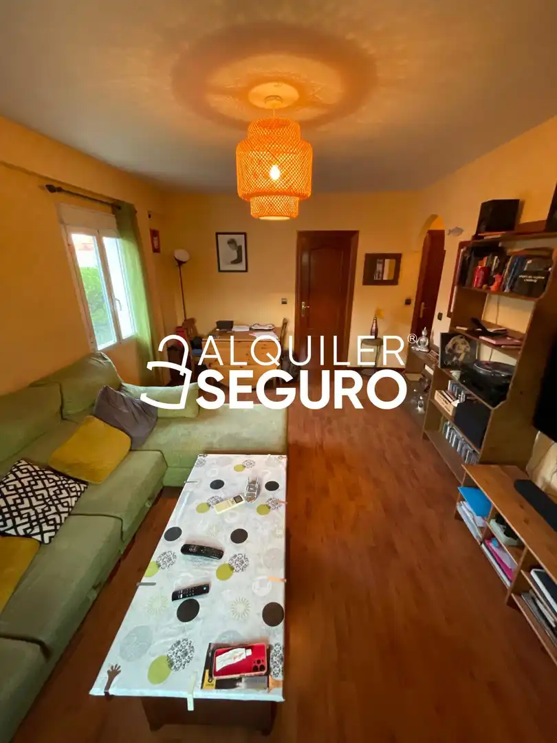 Sala d'estar de Pis de lloguer en Madrid amb Aire condicionat i Moblat