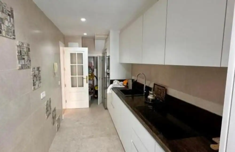 Cocina de Apartamento de alquiler en Milla de Oro