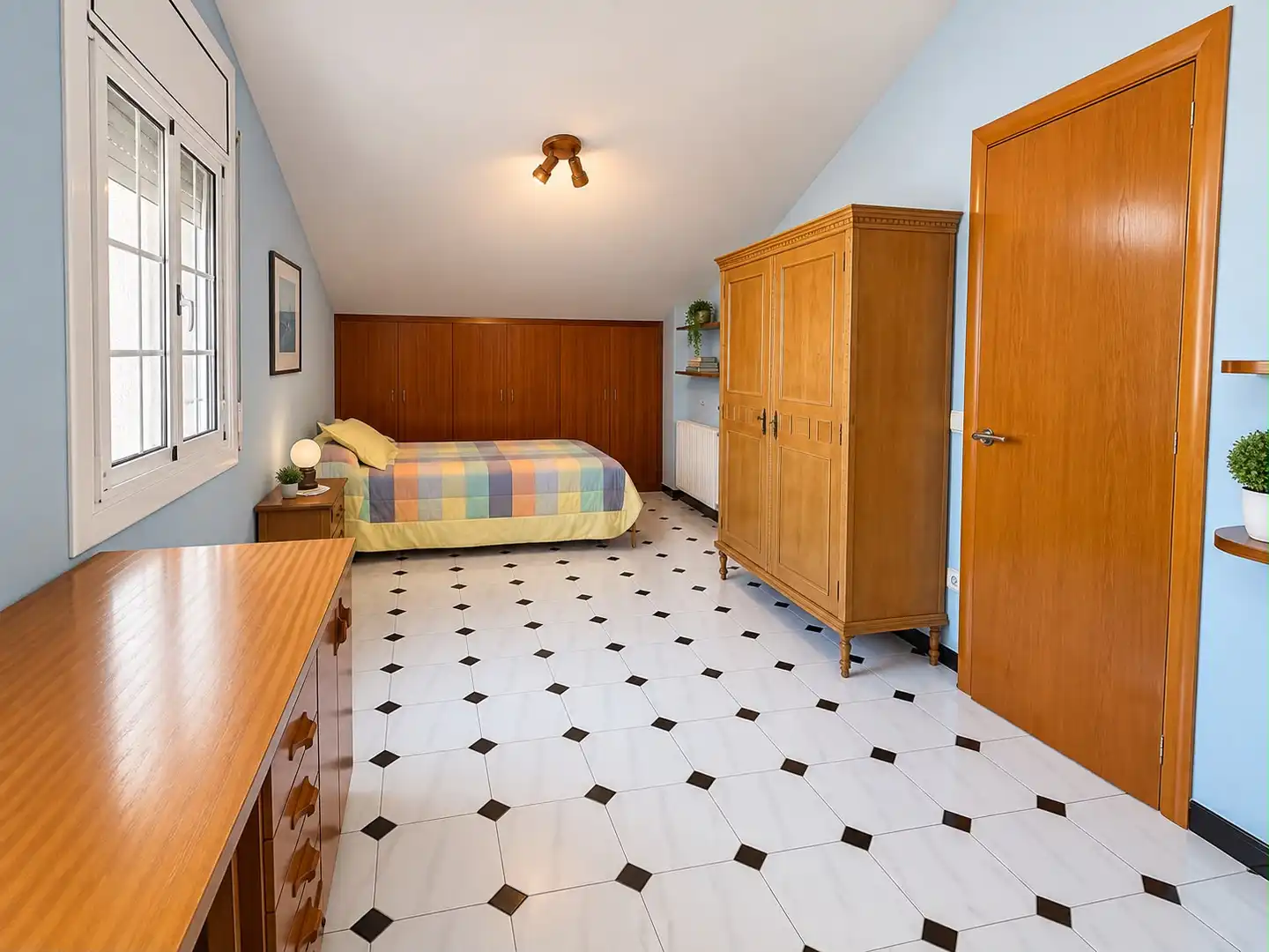 Dormitori de Casa adosada en venda en Sant Pere de Ribes amb Calefacció, Terrassa i Piscina