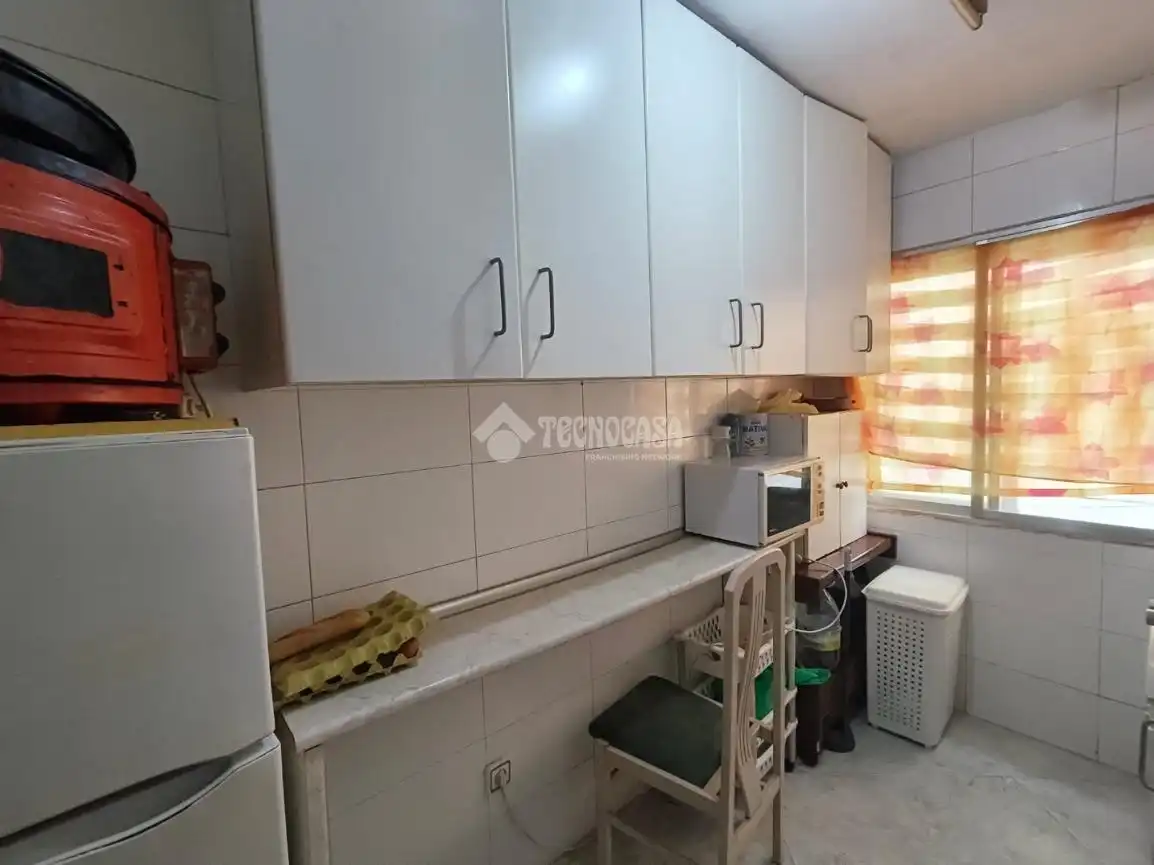 Küche von Wohnung zum Verkauf in Palencia mit Heizung, Abstellraum und Balkon