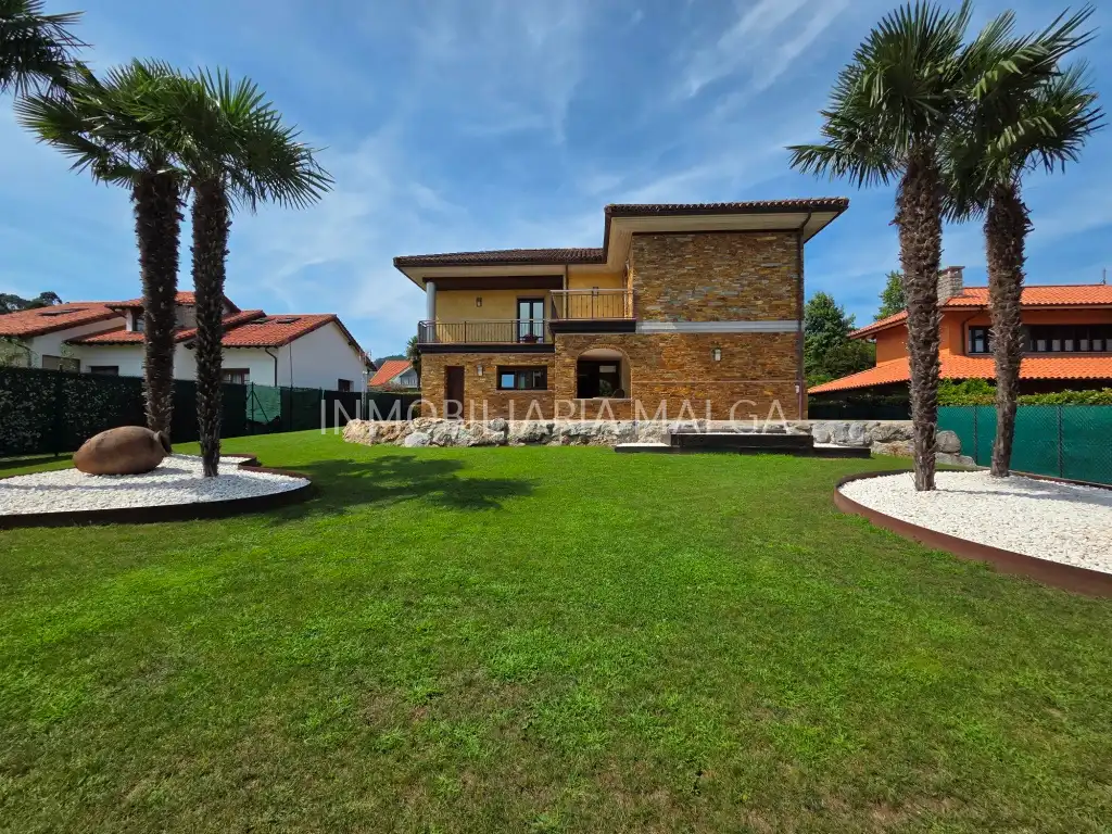Terrace of Houses for sale in Colunga  with Heating, Private garden and Parquet flooring