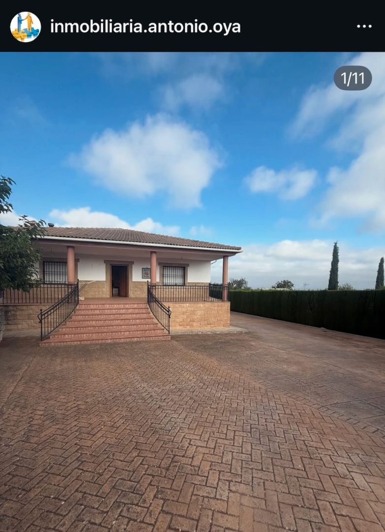 Vista exterior de Finca rústica en venda en Mancha Real amb Jardí privat, Terrassa i Traster
