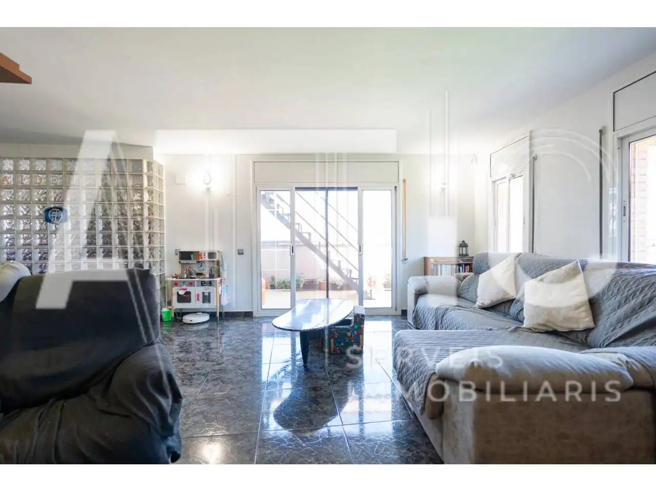 Sala de estar de Ático en venta en Polinyà con Aire acondicionado, Calefacción y Terraza