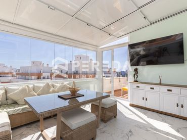 Penthouse mit Pool zum Verkauf in Avenida CIUDAD DE CADIZ