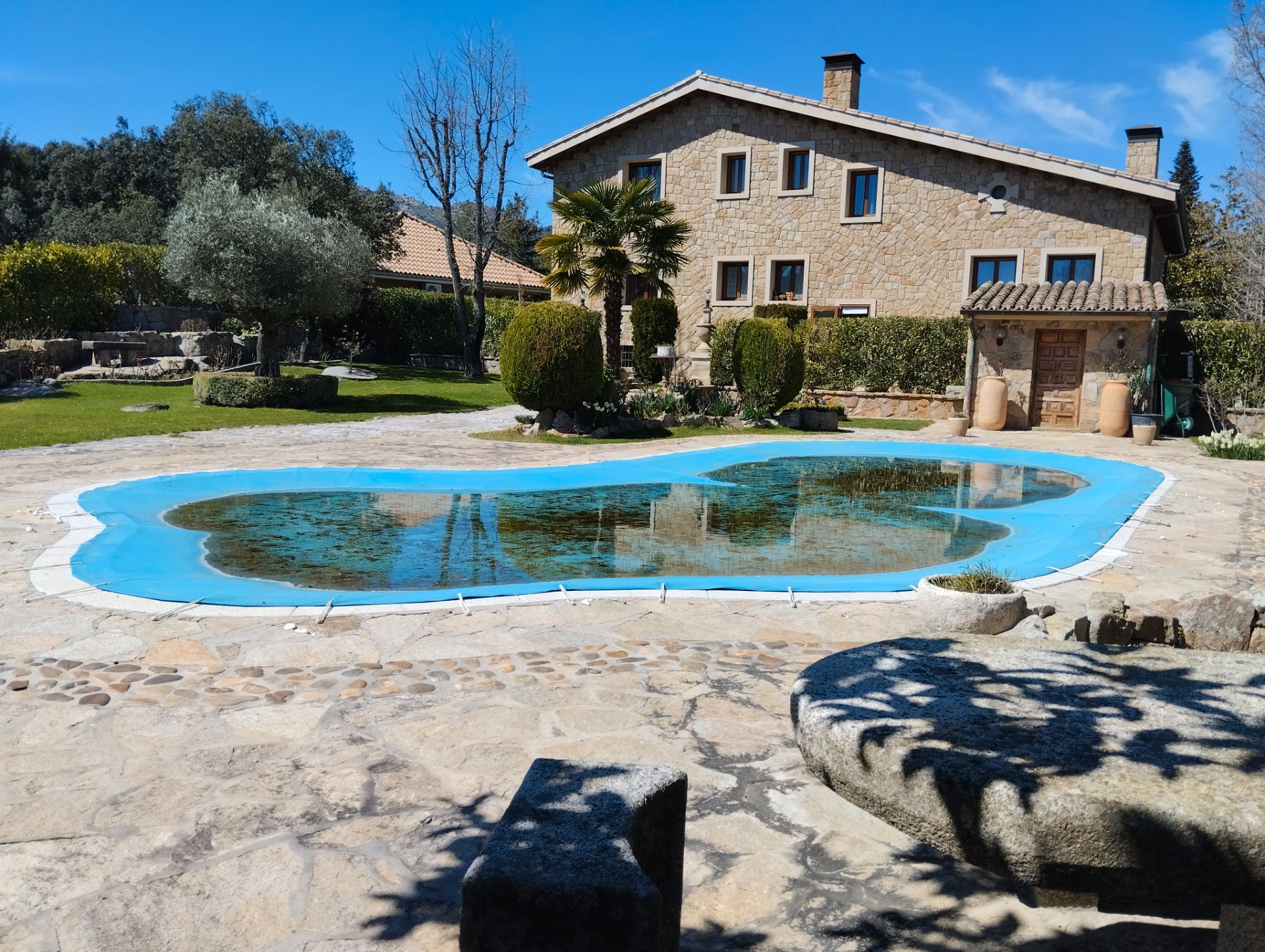 Swimming pool of House or chalet for sale in El Escorial  with Air Conditioner, Heating and Private garden