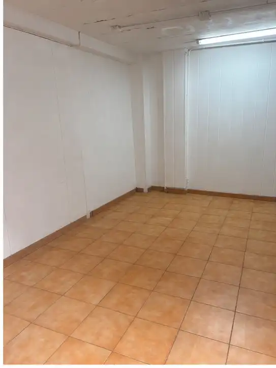 Geschaftsraum zur Miete in Valencia