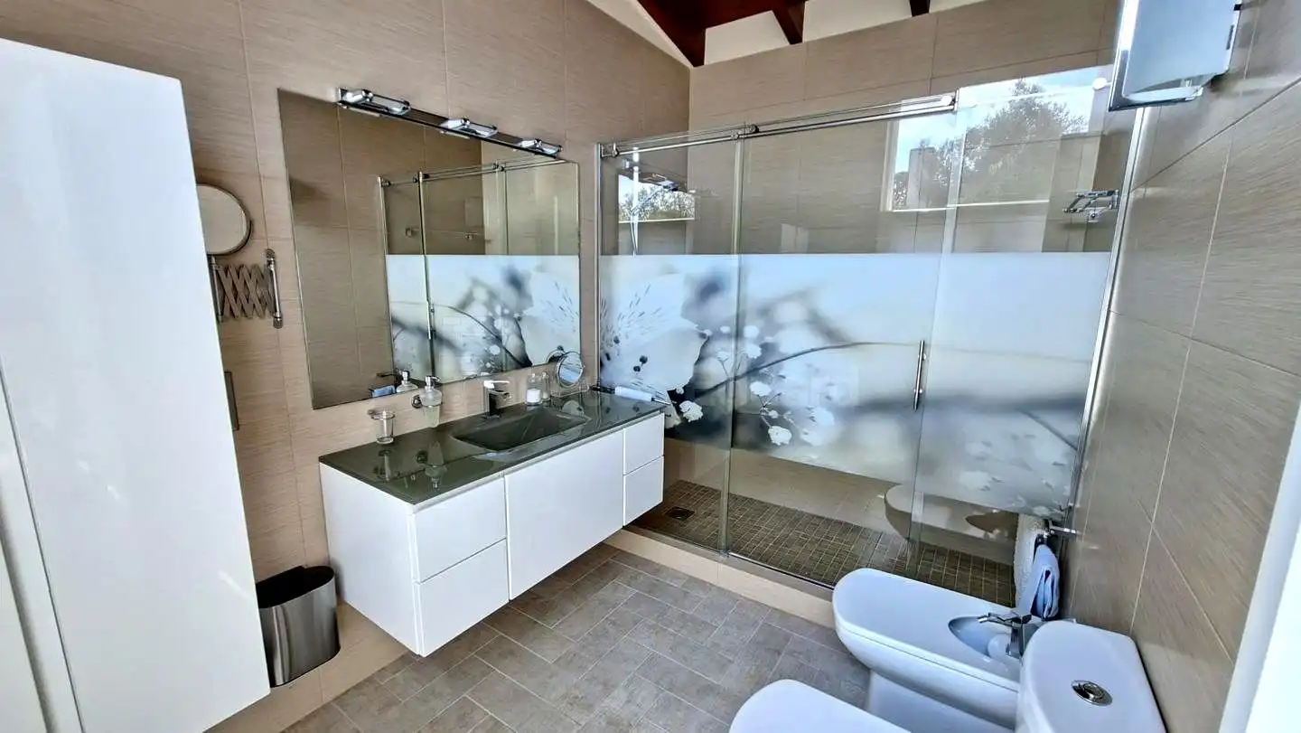 Baño de Casa o chalet en venta en Argentona con Calefacción, Jardín privado y Piscina