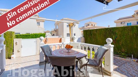 Foto 3 de Casa o xalet en venda a Calle Nicolás Bussi, Playa Flamenca, Orihuela