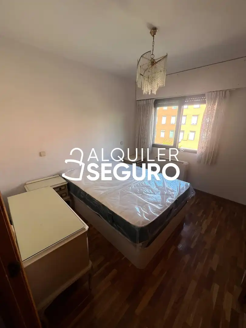 Piso con ascensor en alquiler en de Alcalá, imagen 4