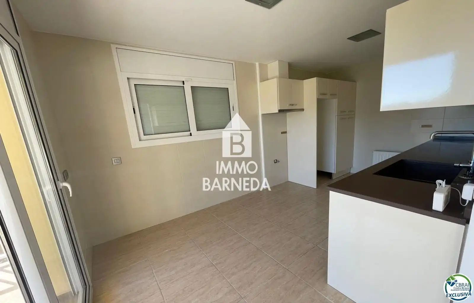 Vista exterior de Casa o xalet en venda en Roses amb Calefacció, Jardí privat i Terrassa