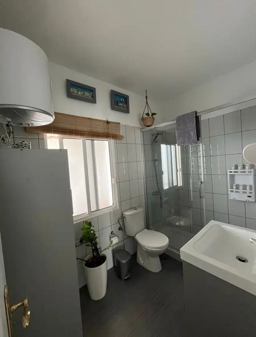 Bany de Casa o xalet en venda en Arico amb Terrassa