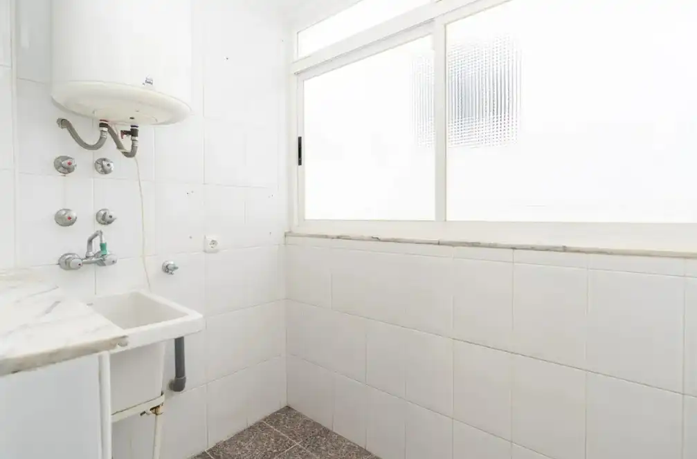 Baño de Piso en venta en Torremolinos