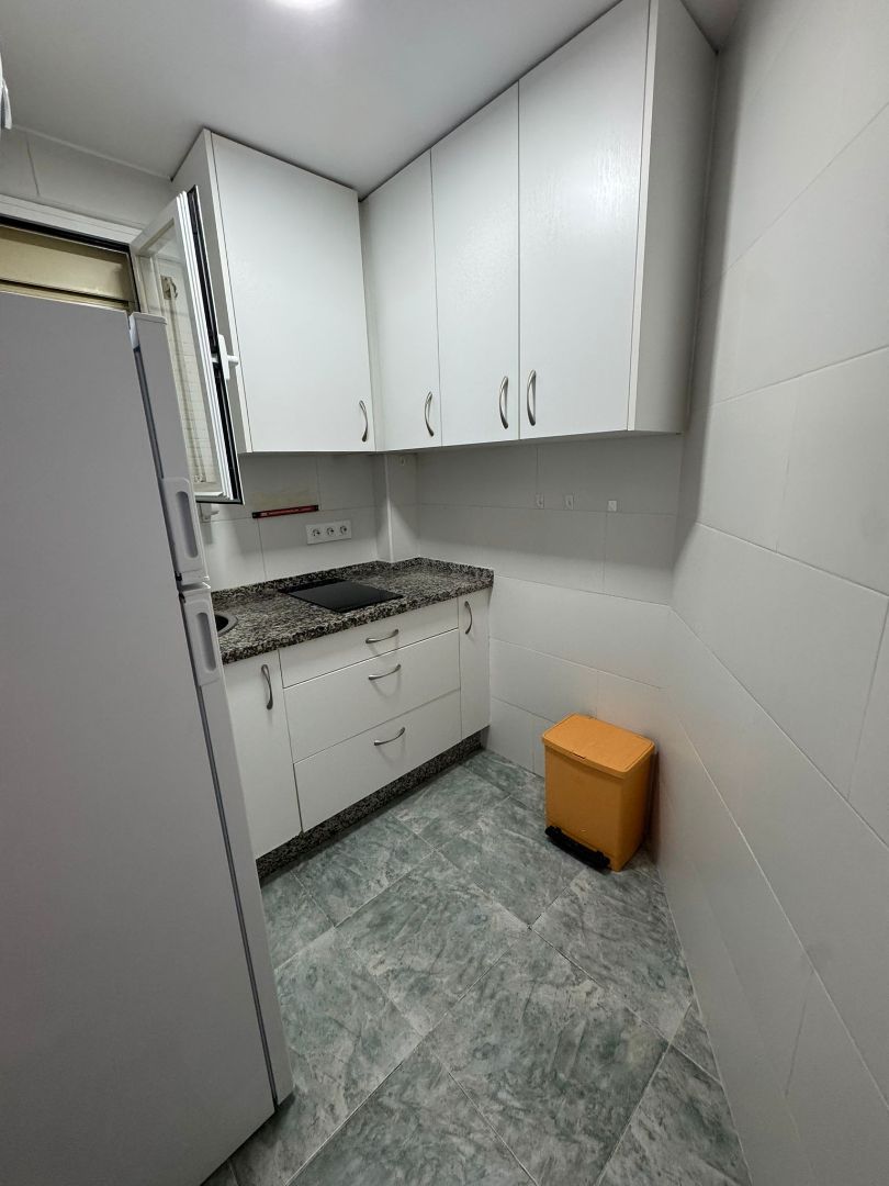 Cocina de Apartamento de alquiler en Badajoz Capital con Aire acondicionado, Calefacción y Lavadora