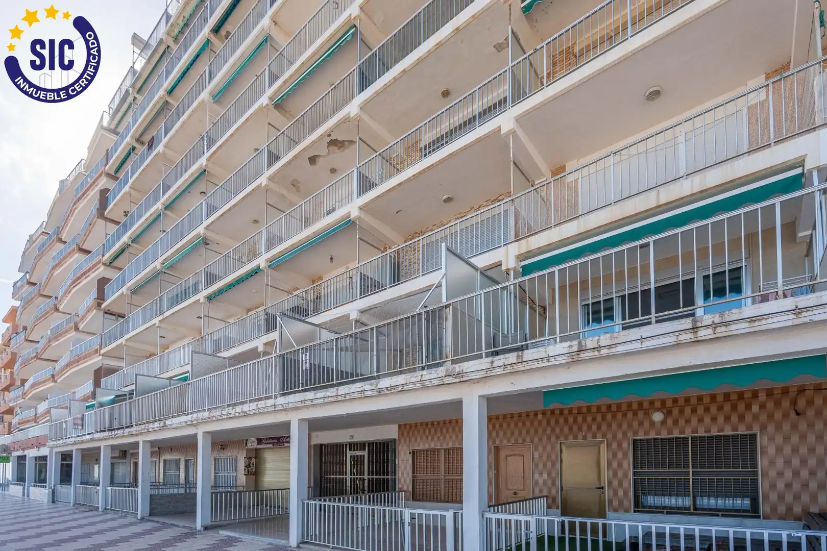 Vista exterior de Apartament en venda en Sueca amb Terrassa i Balcó