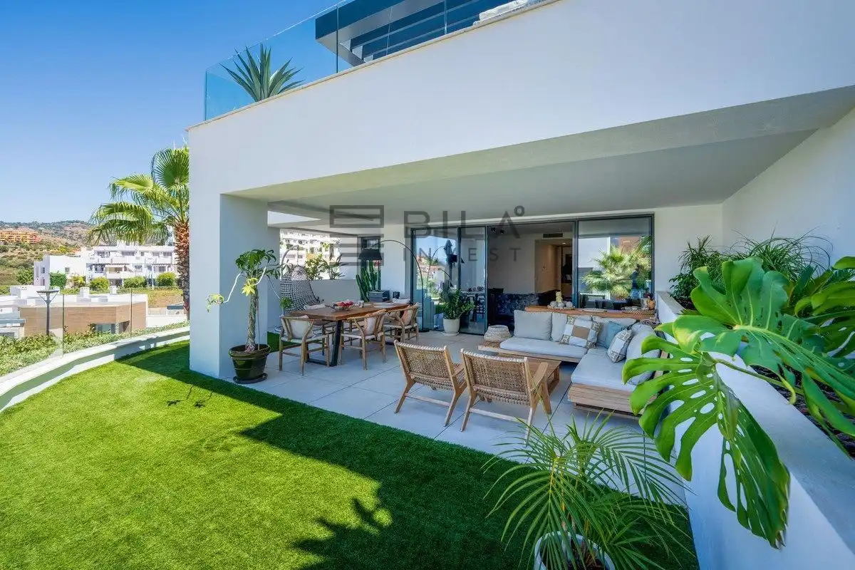 Terrace of Duplexes for sale in Marbella  with Air Conditioner, Terrace and Storage room