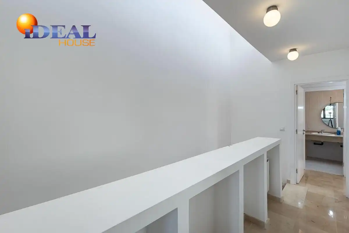 Reihenhaus mit Terrasse zum Verkauf in Calle Calle Majuelo, imagen 43