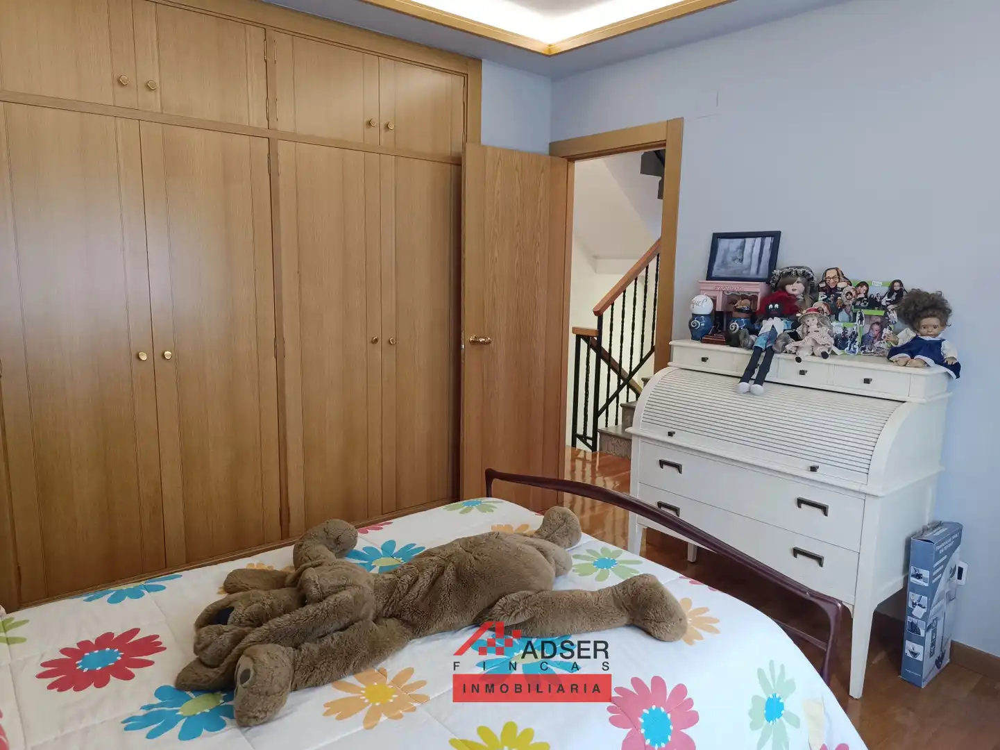 Casa o xalet en venda en  Logroño amb Aire condicionat, Calefacció i Jardí privat