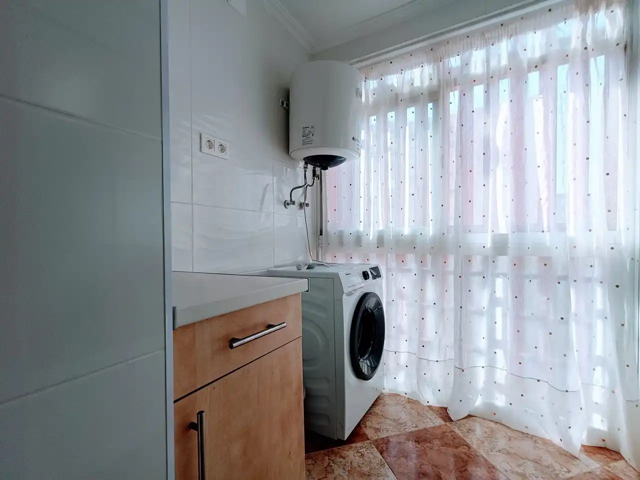 Baño de Piso de alquiler en Madrid con Aire acondicionado, Calefacción y Parquet