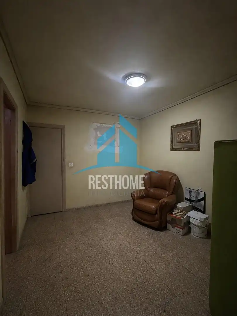 Planta baja en venta en Silla con Terraza y Trastero