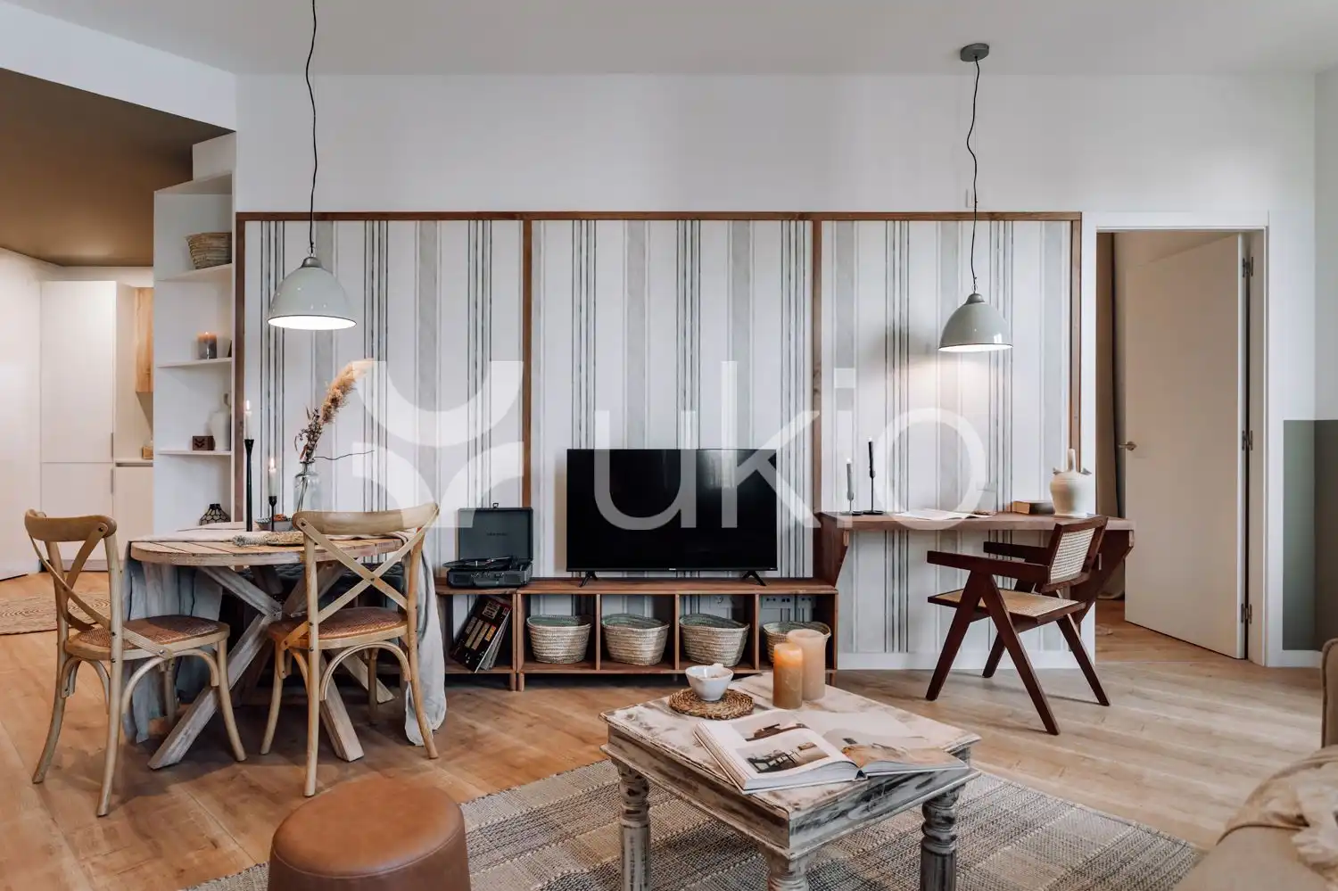 Appartement compact avec terrasse à louer à Gran Via de les Corts Catalanes, imagen 6
