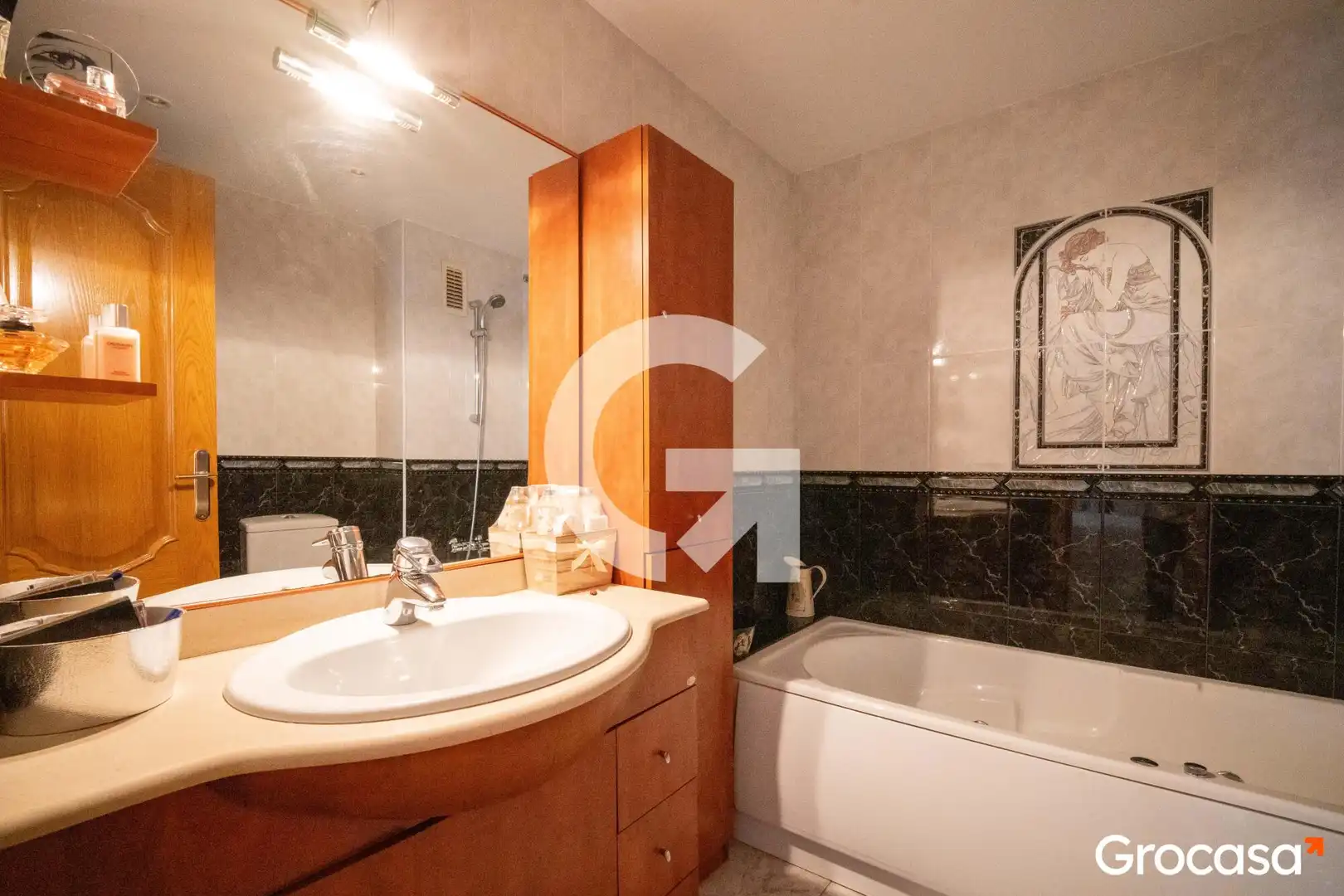 Baño de Casa adosada en venta en Mataró con Aire acondicionado, Calefacción y Jardín privado
