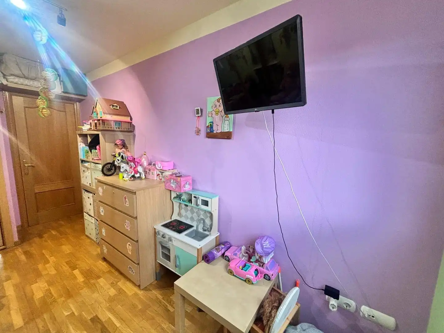 Habitación de Piso en venta en Oviedo  con Calefacción, Parquet y Trastero