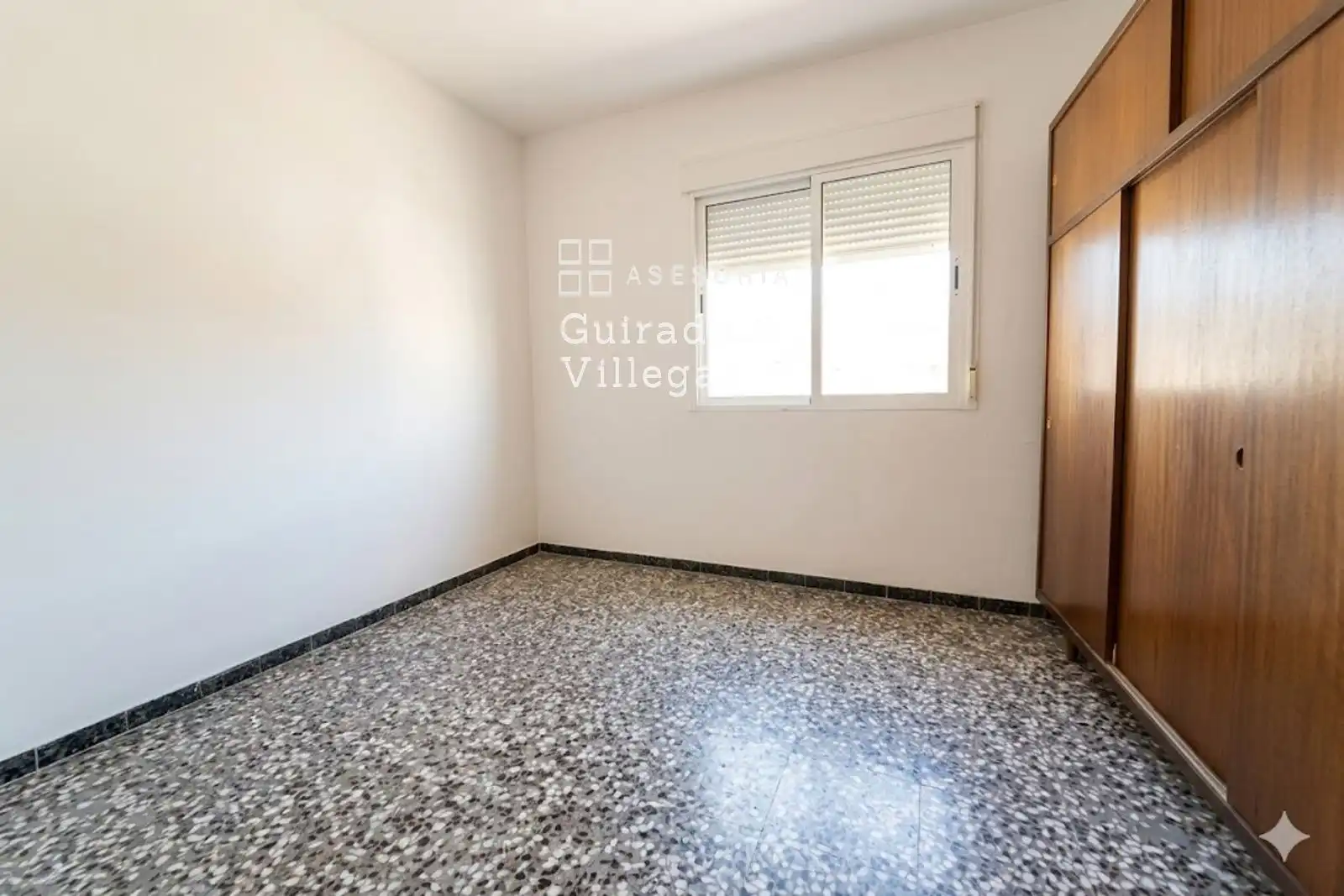 Bedroom of Detached homes for sale in Fines  with Storage room and Balcony