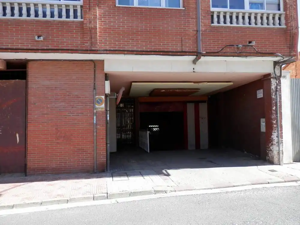 Parkplatz zum Verkauf in Calle Zamora 10