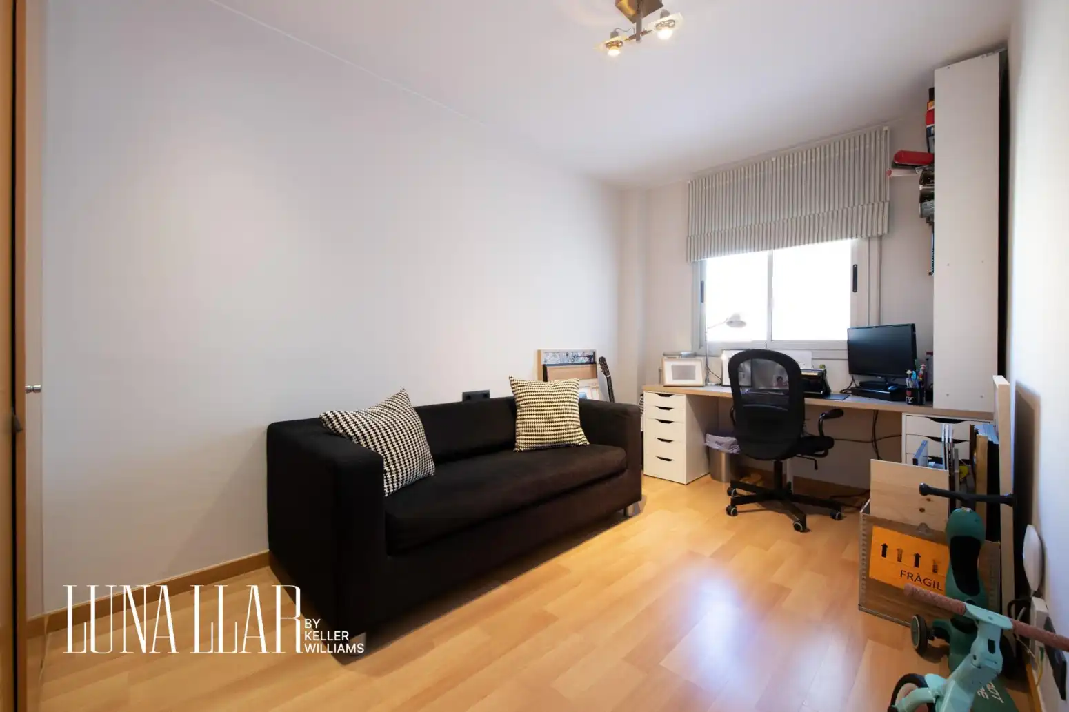 Bedroom of Flat for sale in Castelldefels  with Parquet flooring, Terrace and Balcony