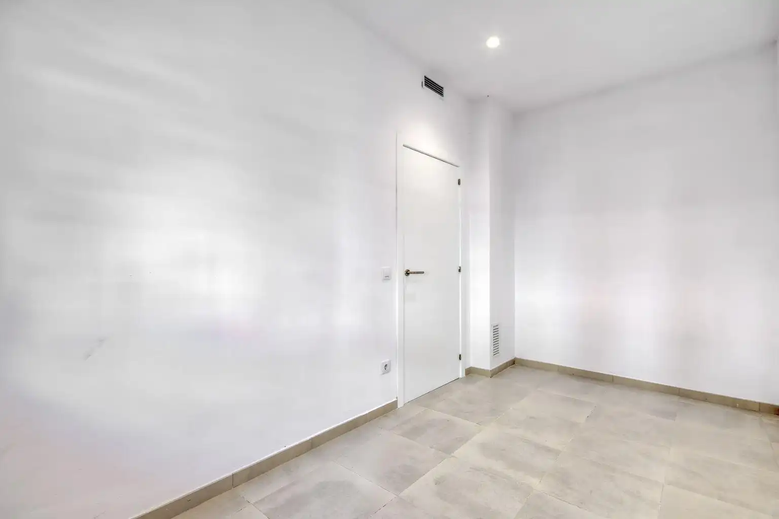 Ground floor for sale in Figueres  with Private garden, Terrace and Storage room