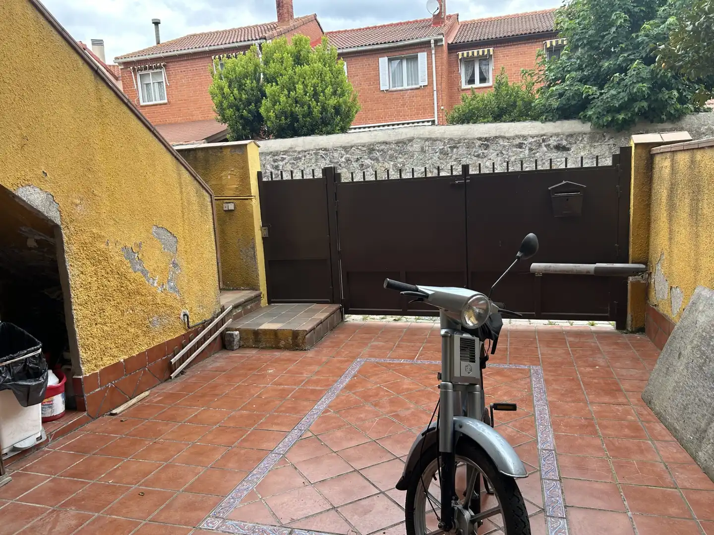 Parking de Casa o chalet en venta en El Escorial con Aire acondicionado, Calefacción y Jardín privado