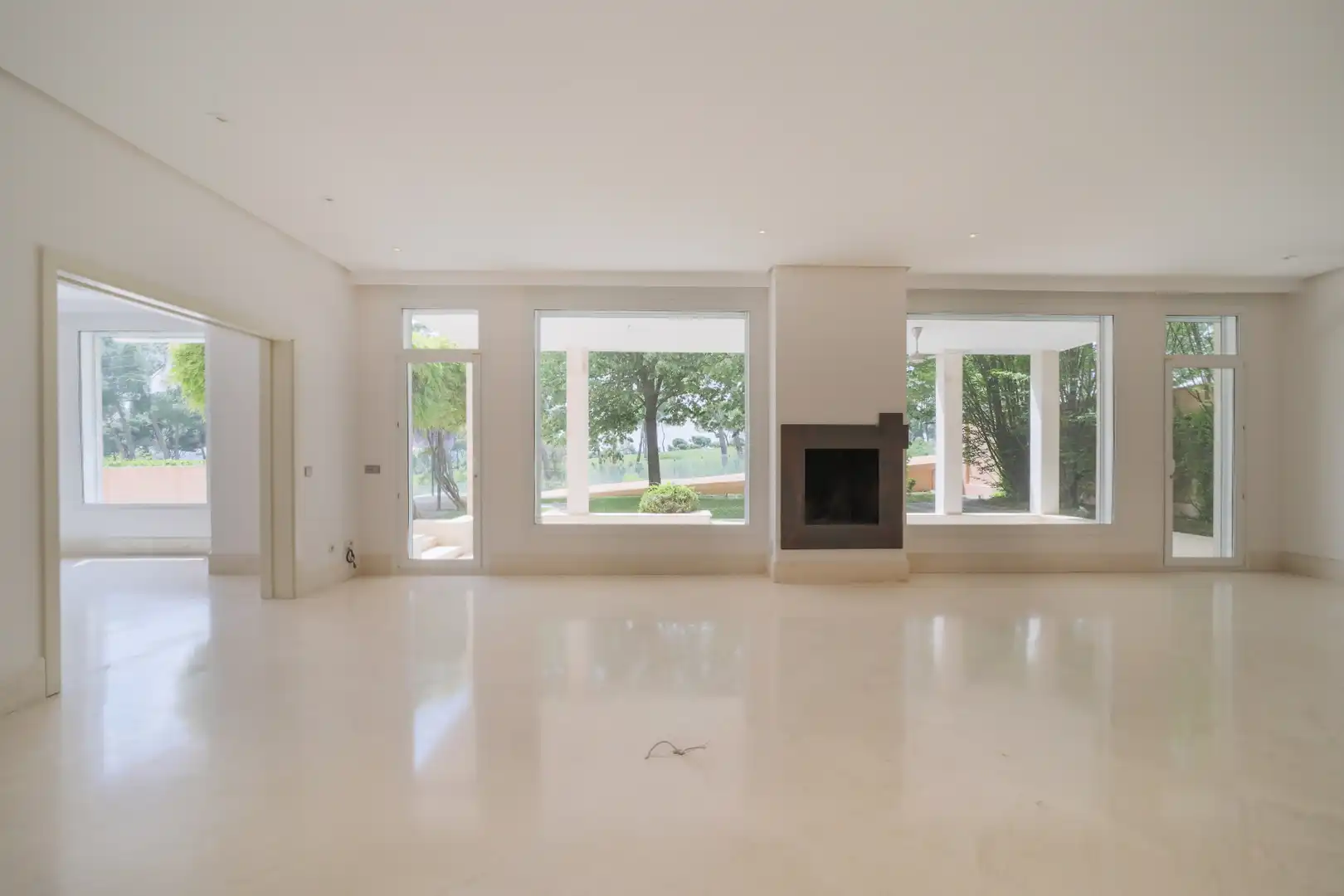 Living room of Houses for rent in Madrid  with Air Conditioner, Heating and Private garden