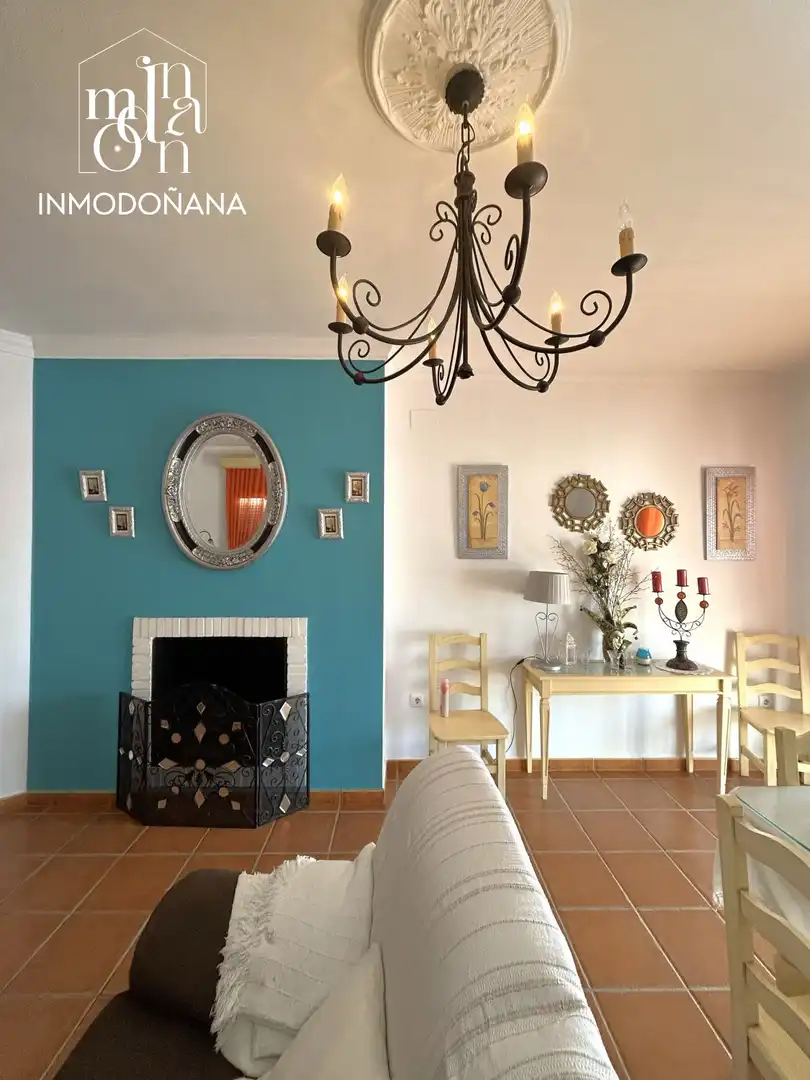 Sala de estar de Casa o chalet en venta en Almonte con Terraza, Trastero y Amueblado