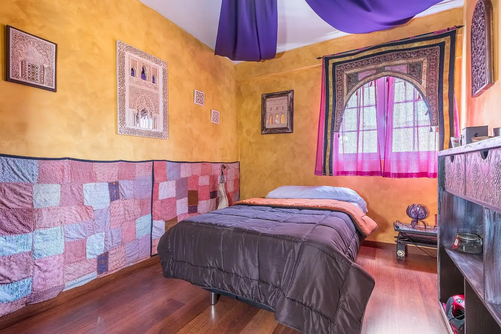 Habitación de Piso en venta en Granada con Aire acondicionado