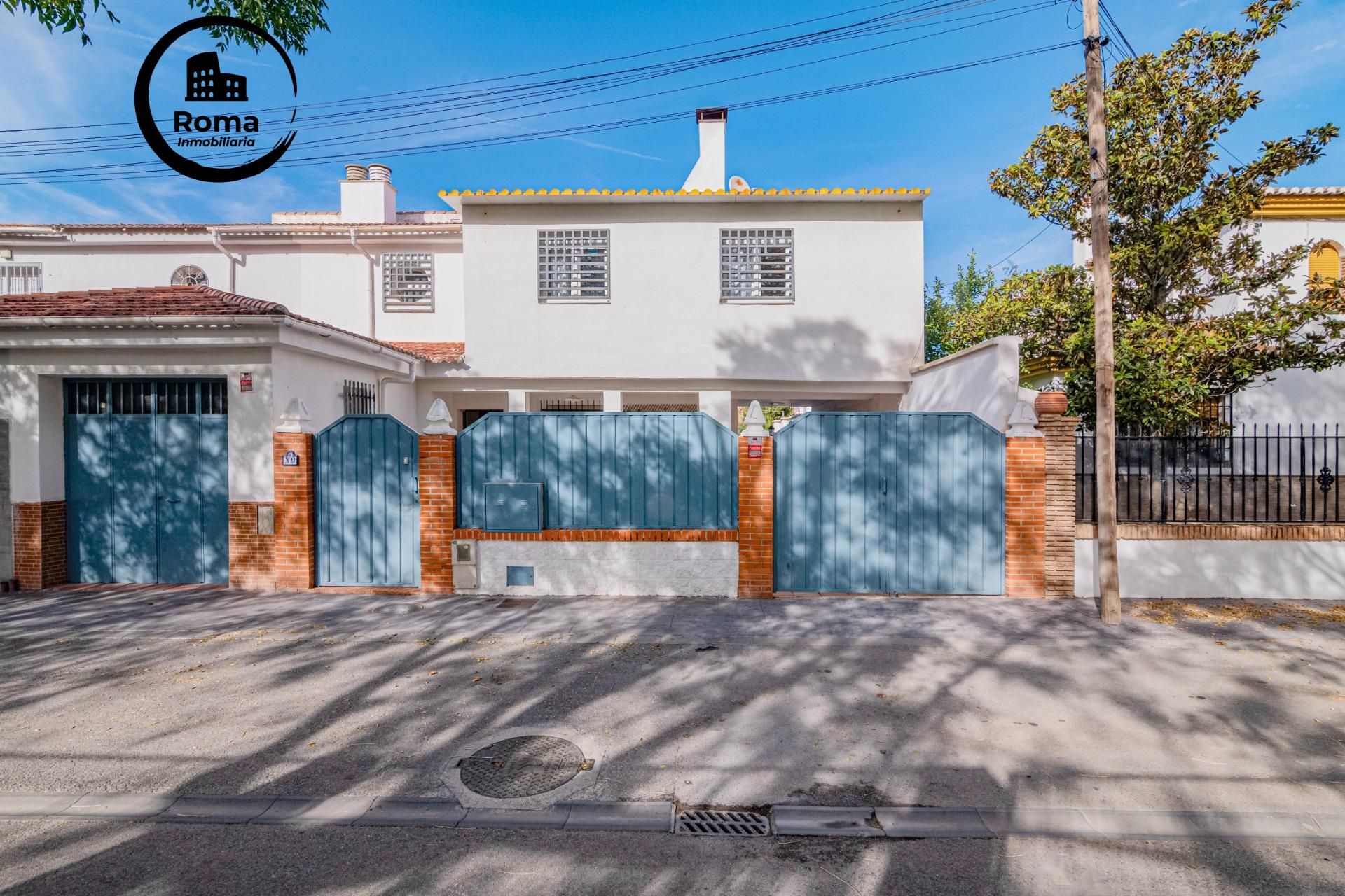Vista exterior de Casa adosada en venda en Cijuela amb Calefacció, Jardí privat i Piscina