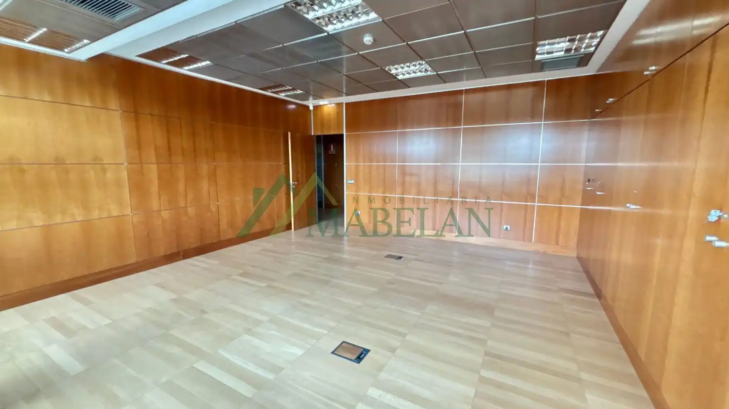 Oficina con ascensor en venta en El Pinar - Punta Galea, imagen 30