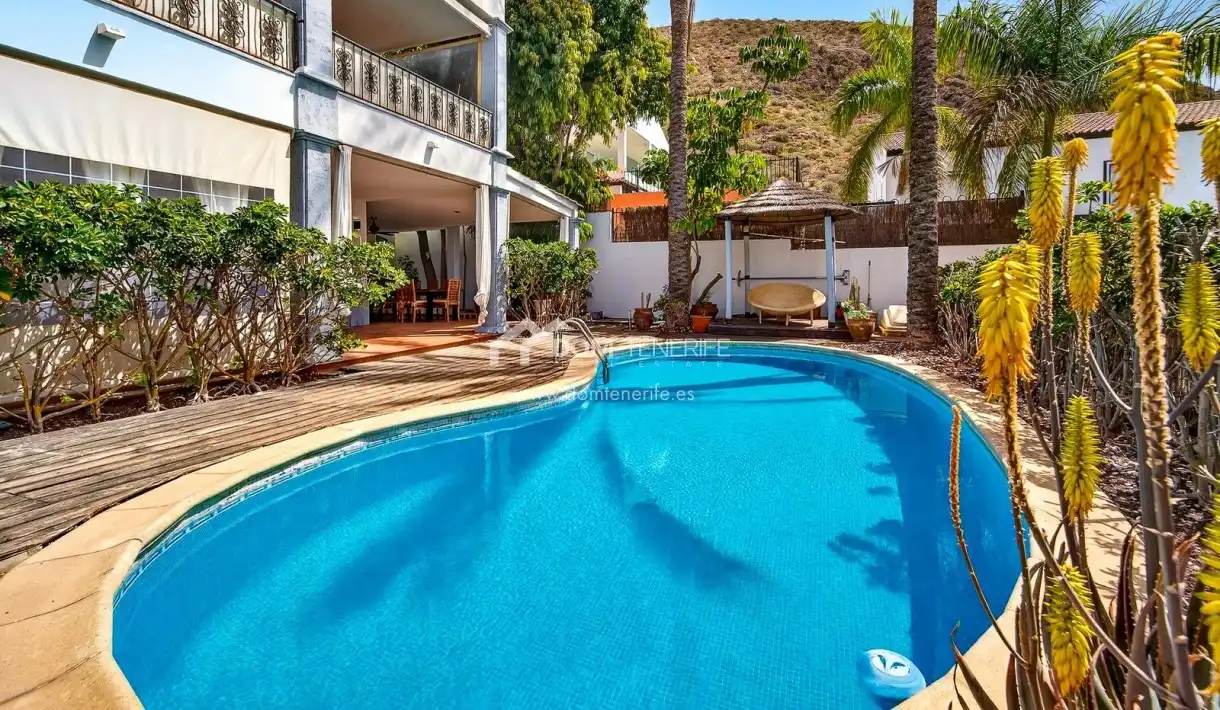 Piscina de Casa o chalet en venta en Arona con Terraza, Piscina y Amueblado