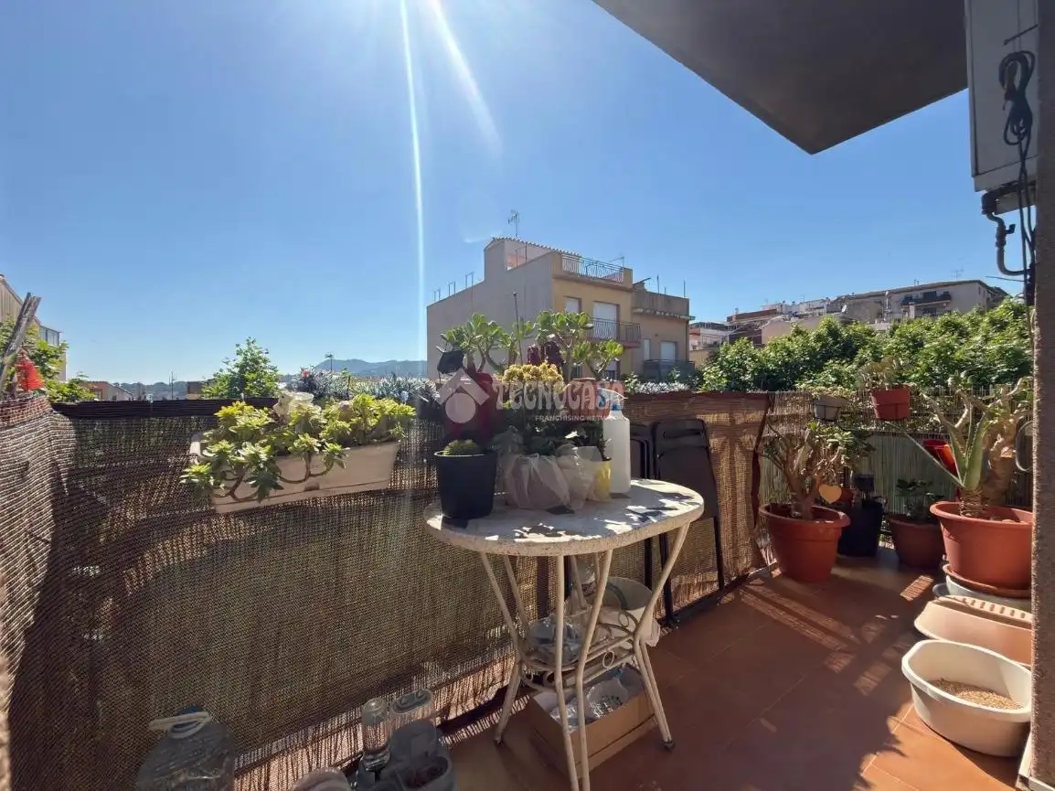 Appartamento con terrazza in vendita a Cerdanyola, imagen 4