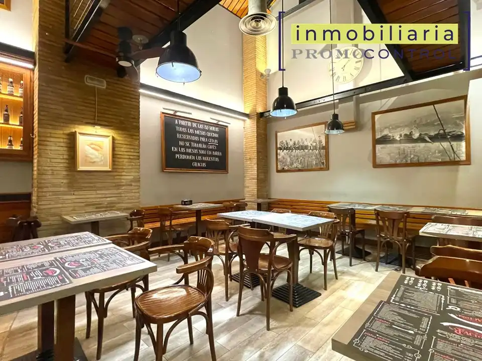 Local en traspaso en Zaragoza con Aire acondicionado, Calefacción y Parquet