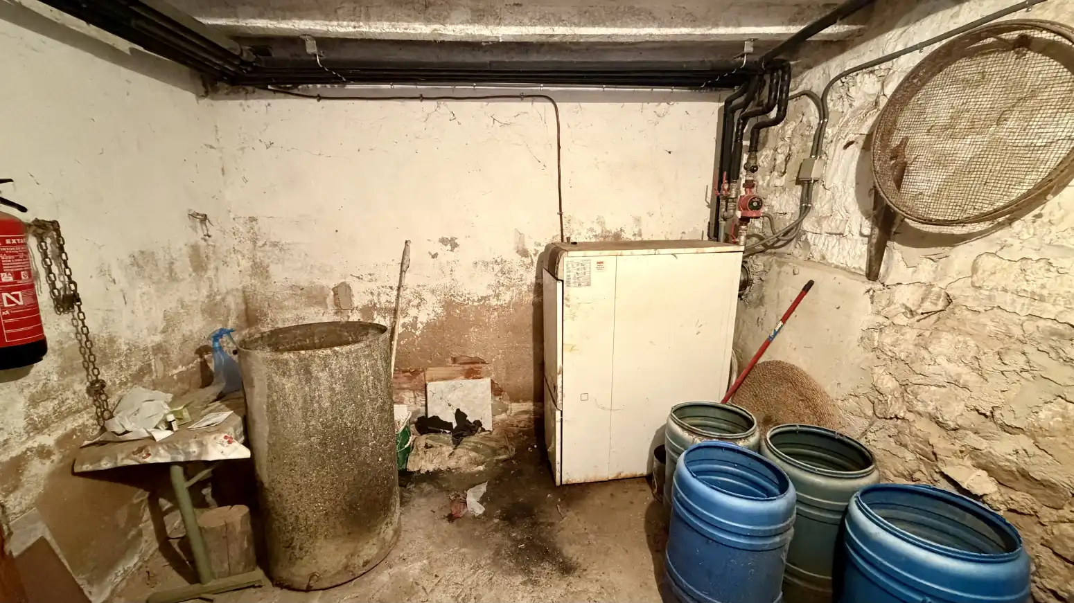 Houses for sale in Allo  with Heating