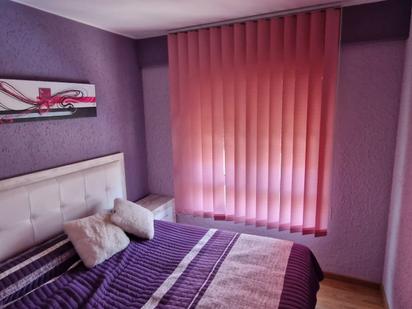 Bedroom of Flat to rent in  Zaragoza Capital  with Heating, Parquet flooring and Furnished