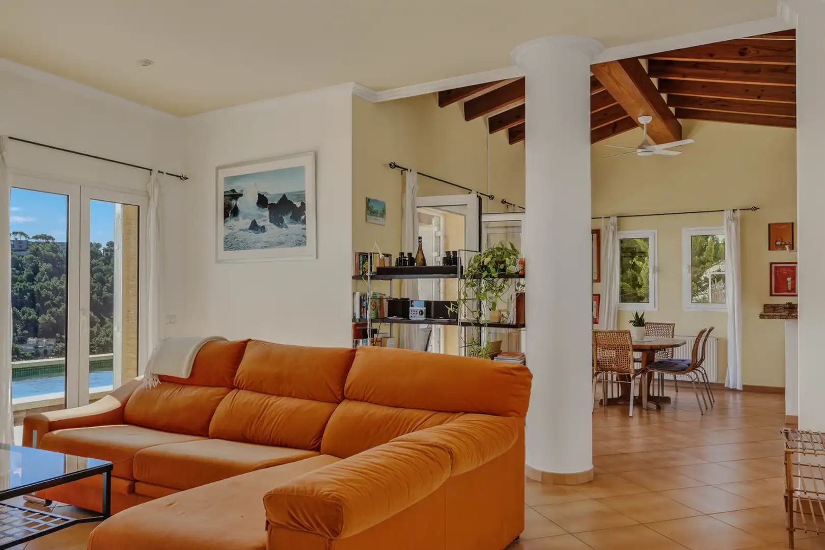 Sala d'estar de Casa o xalet en venda en Capdepera amb Aire condicionat, Jardí privat i Terrassa