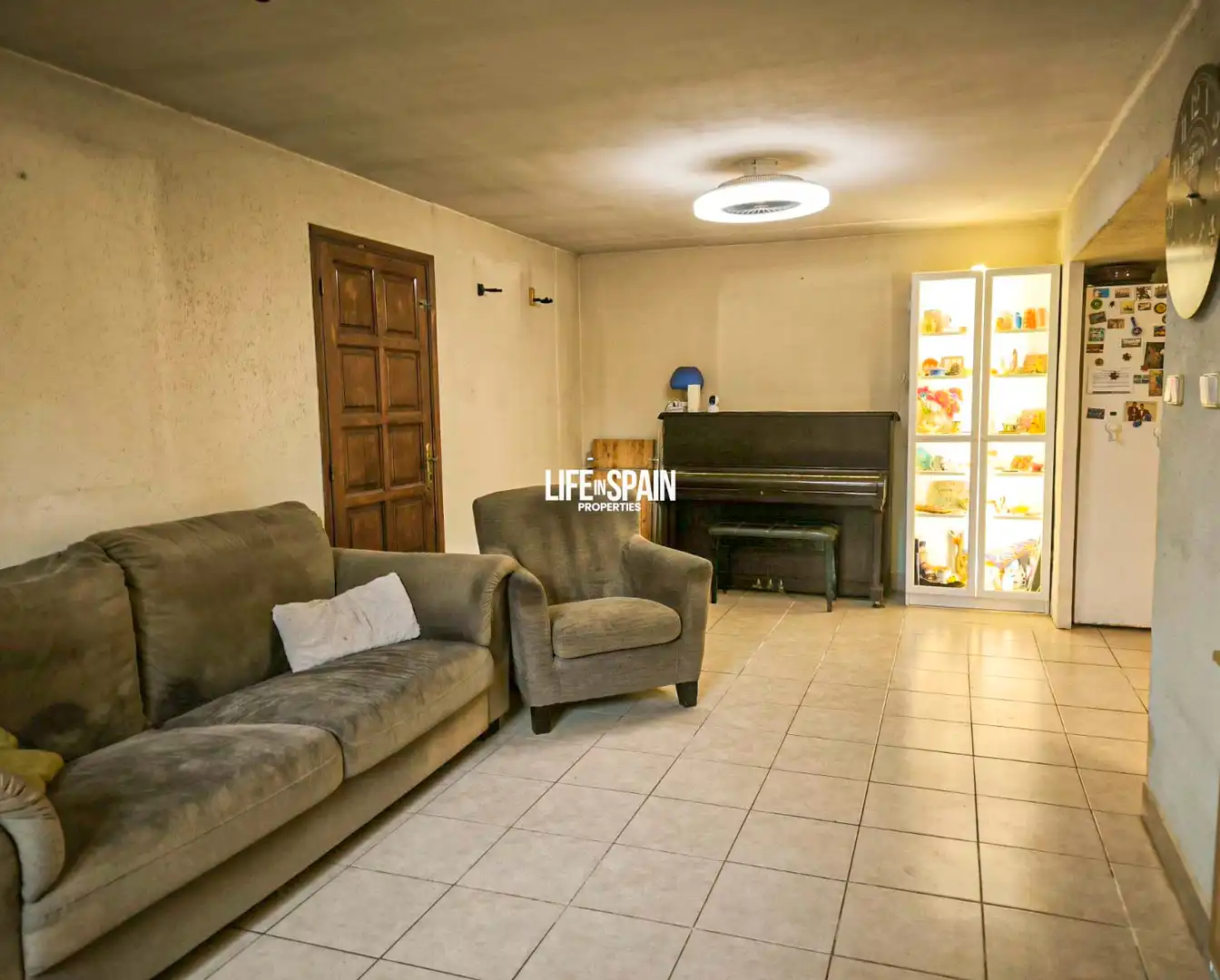 Wohnzimmer von Country house zum Verkauf in Rasquera mit Klimaanlage, Privatgarten und Terrasse
