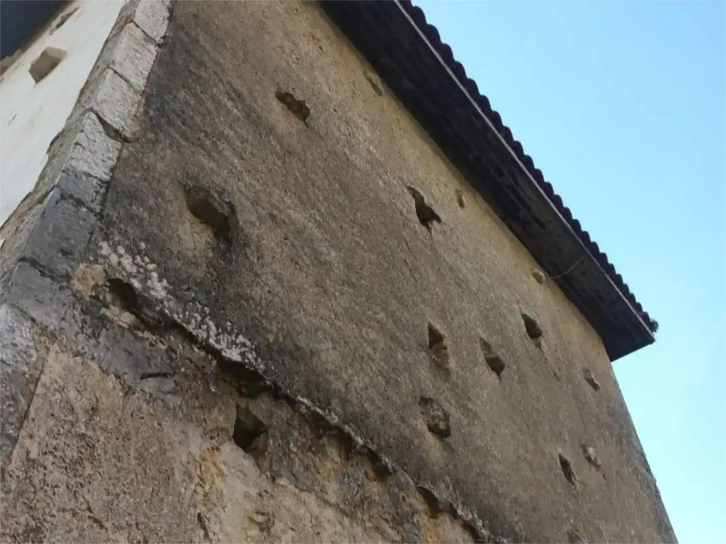 Vista exterior de Pis en venda en Ponga amb Jardí privat i Balcó