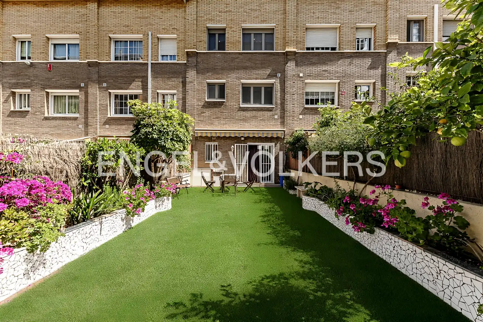Terraza de Casa o chalet en venta en Viladecans con Calefacción, Jardín privado y Terraza