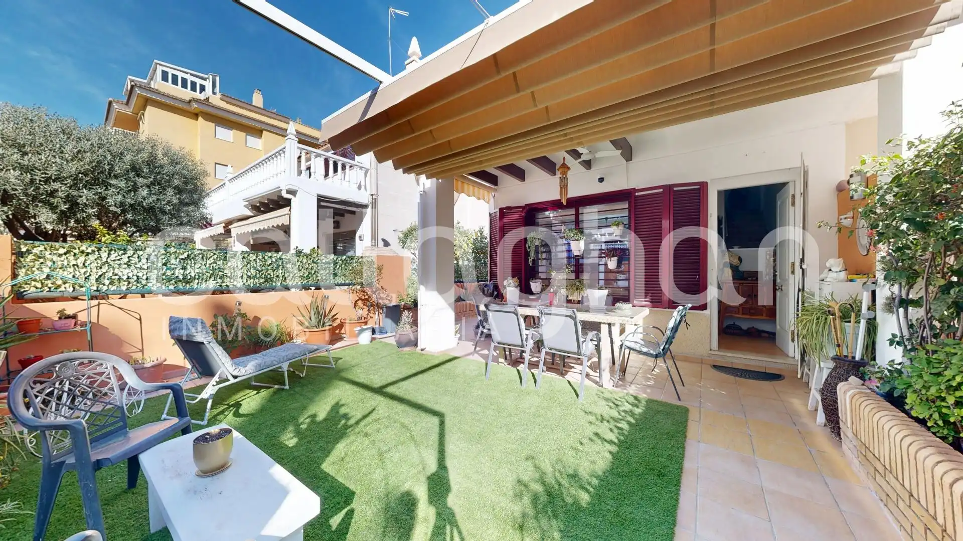 Terrasse von Einfamilien-Reihenhaus zum Verkauf in Canet d'En Berenguer mit Klimaanlage, Heizung und Privatgarten